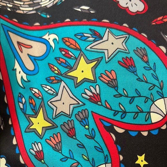 Colorful Patterned Scarf - Picture 4 of 5